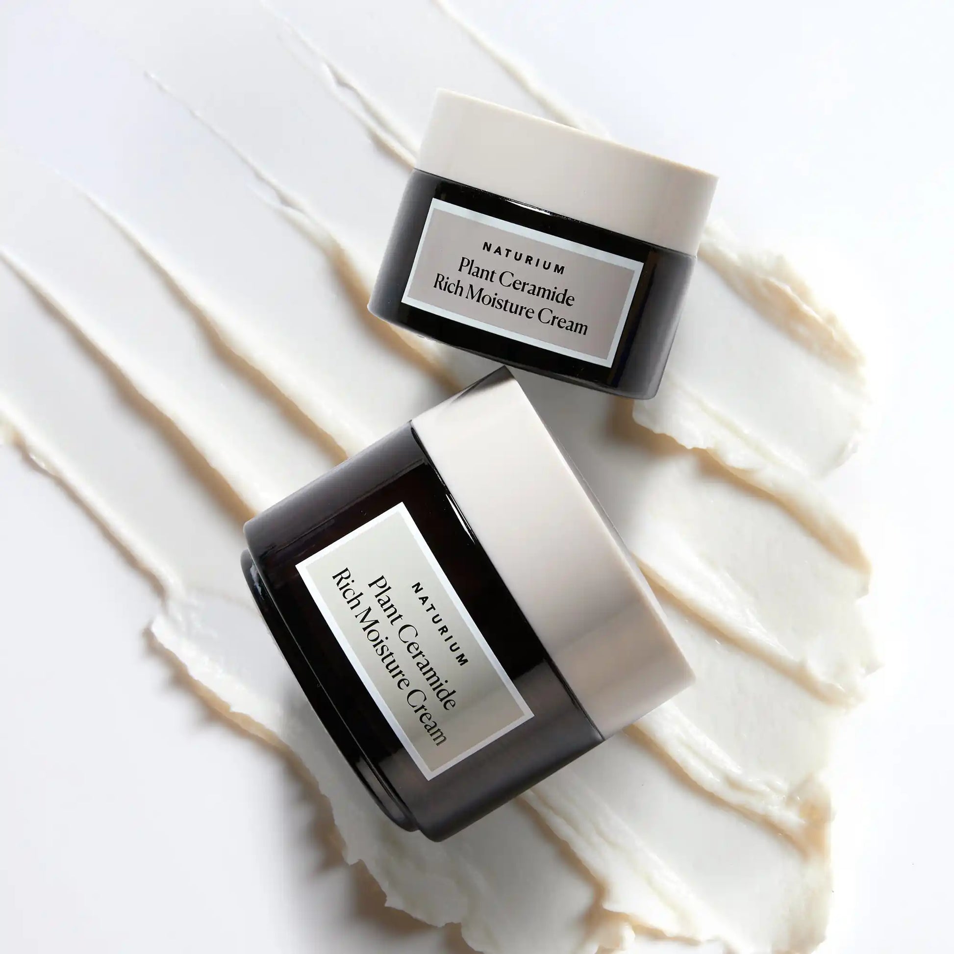 plant-ceramide-rich-moisture-cream-jumbo-a8 11_18_2021_Naturium0575-crop.webp